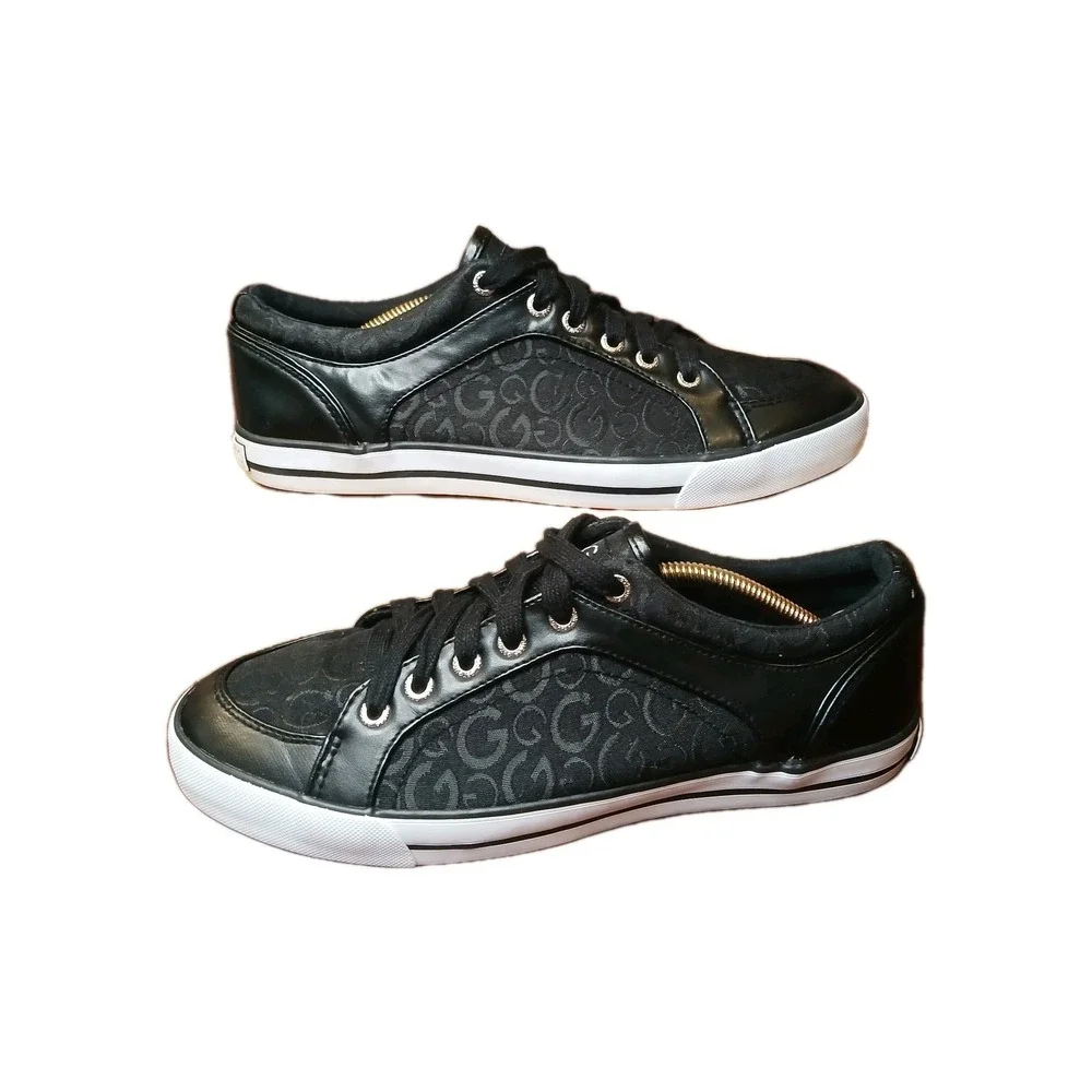 GUESS Black Sneakers Sz 10 M WOMEN'S‎ LOW TOP SHOES #1241